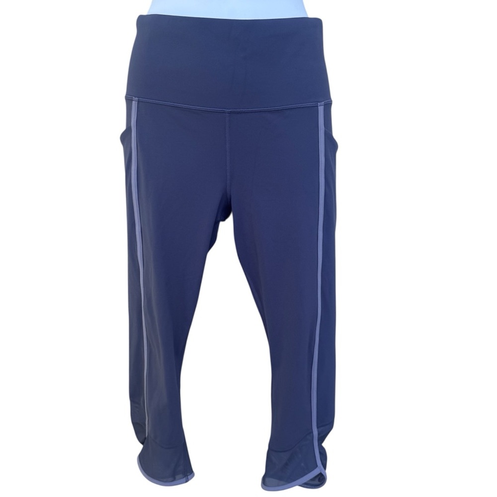 Athleta Salutation Stash Pocket II Intention